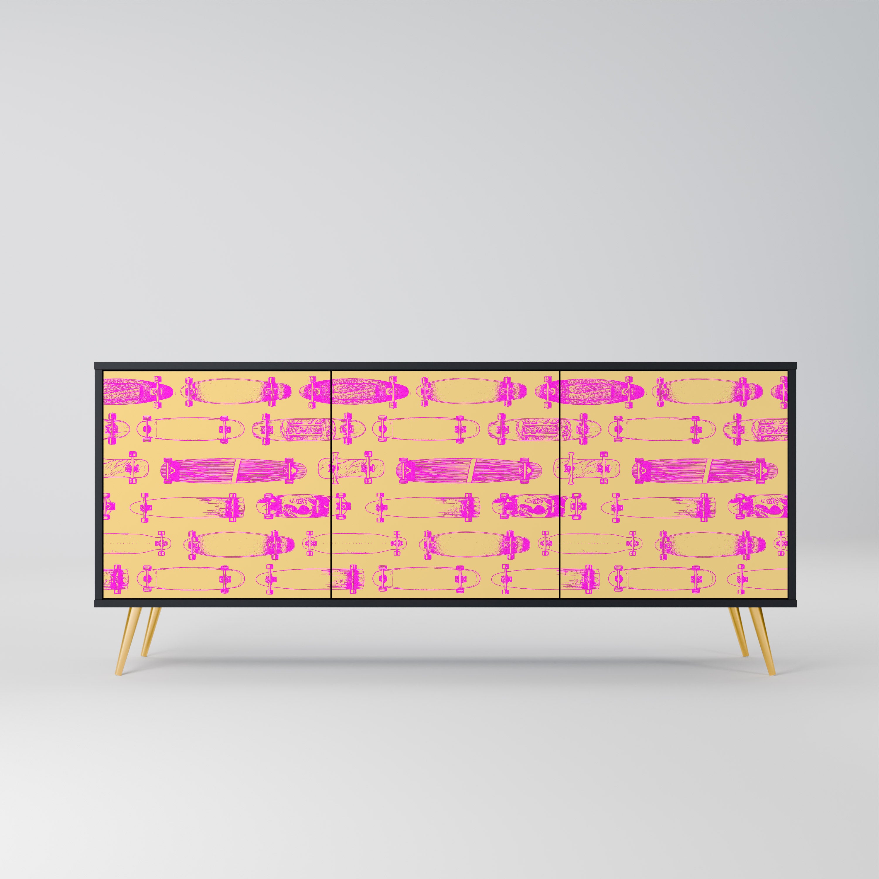 Aparador de 3 puertas SKATEBOARD ARTISTRY con acabado negro