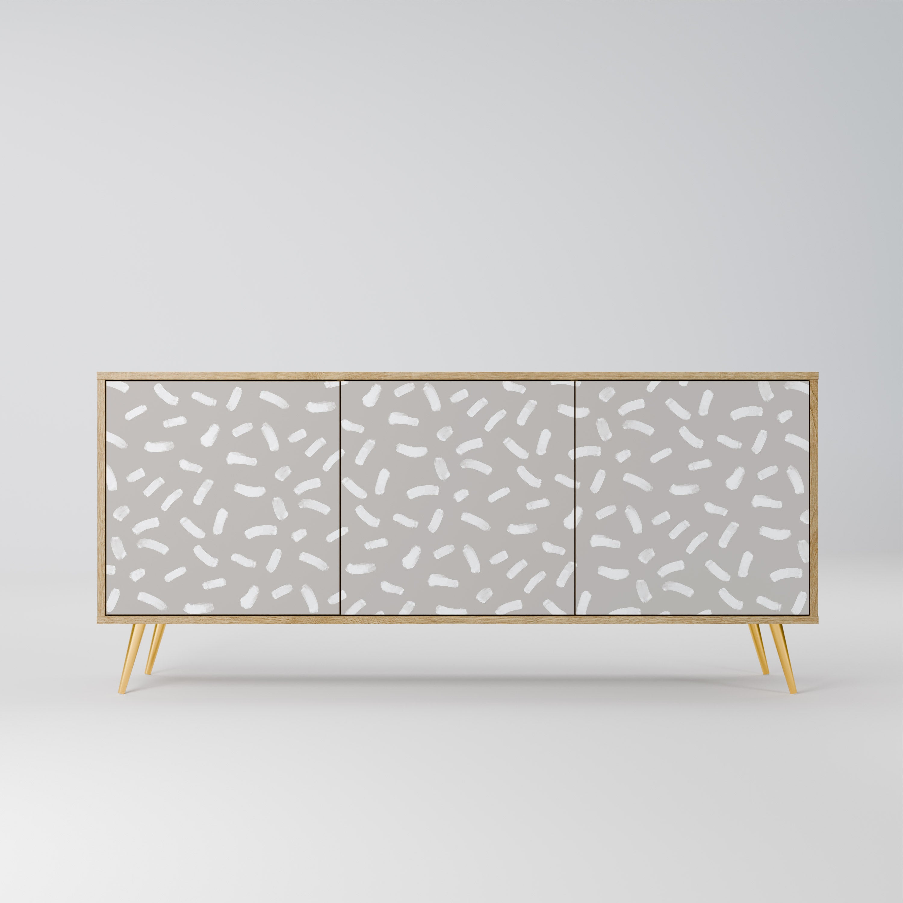 PASSING SECONDS 3-Door Sideboard in Oak Effect