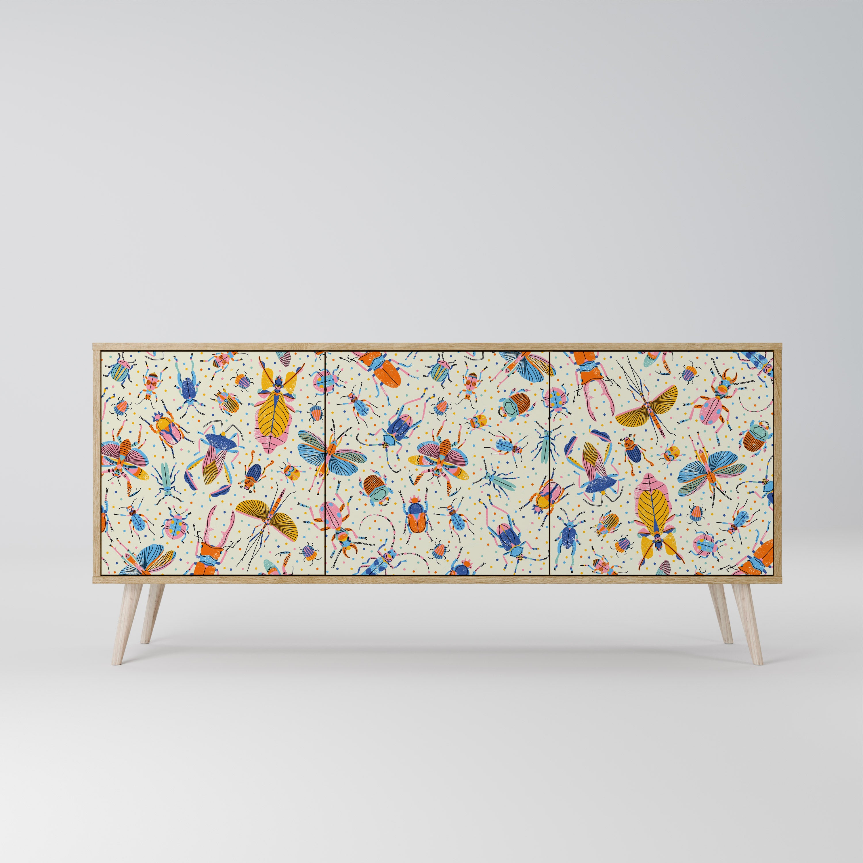COLORFUL INSECTS 3-Door Sideboard in Oak Effect