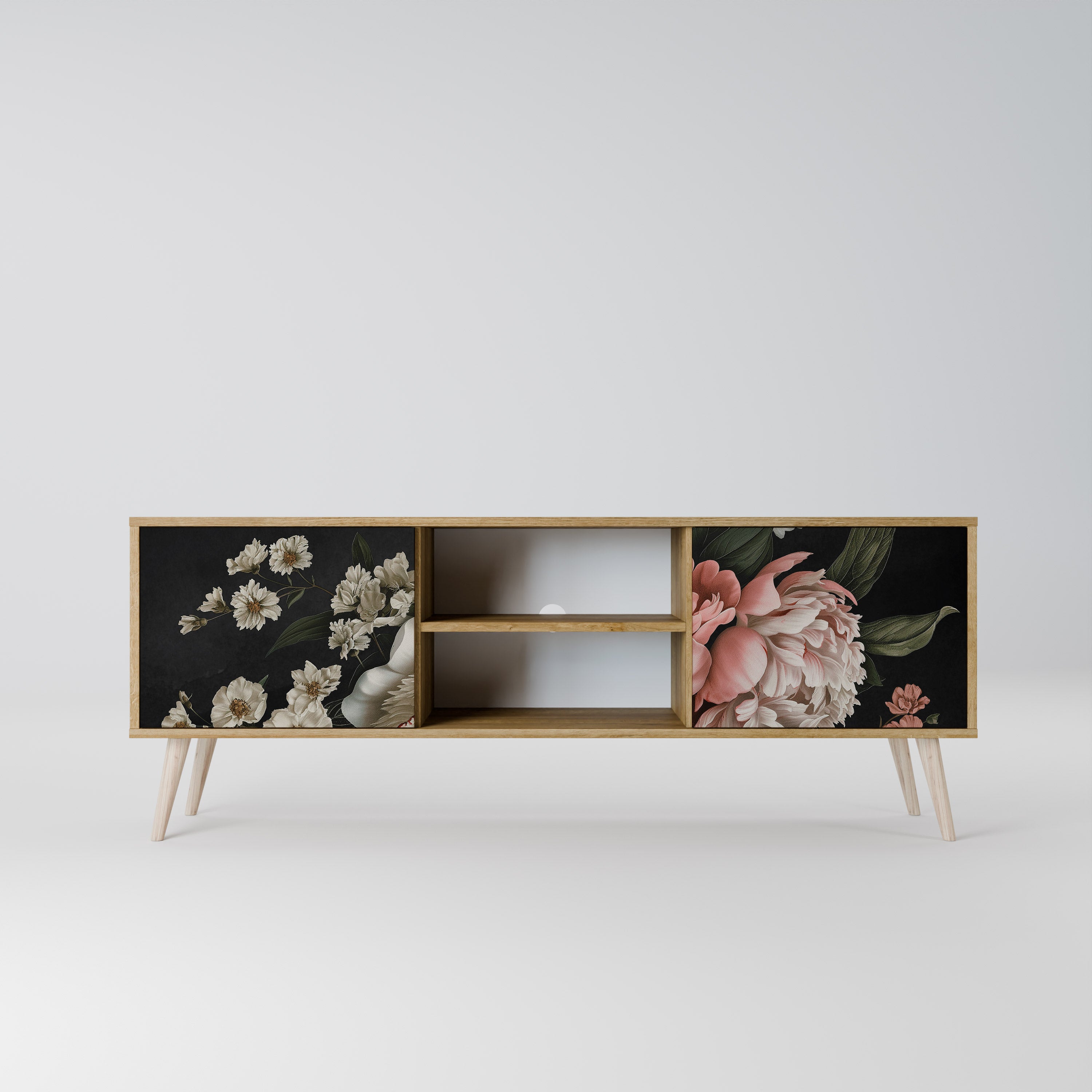 LUSH ELEGANCE 2-Door TV Stand in Oak Effect