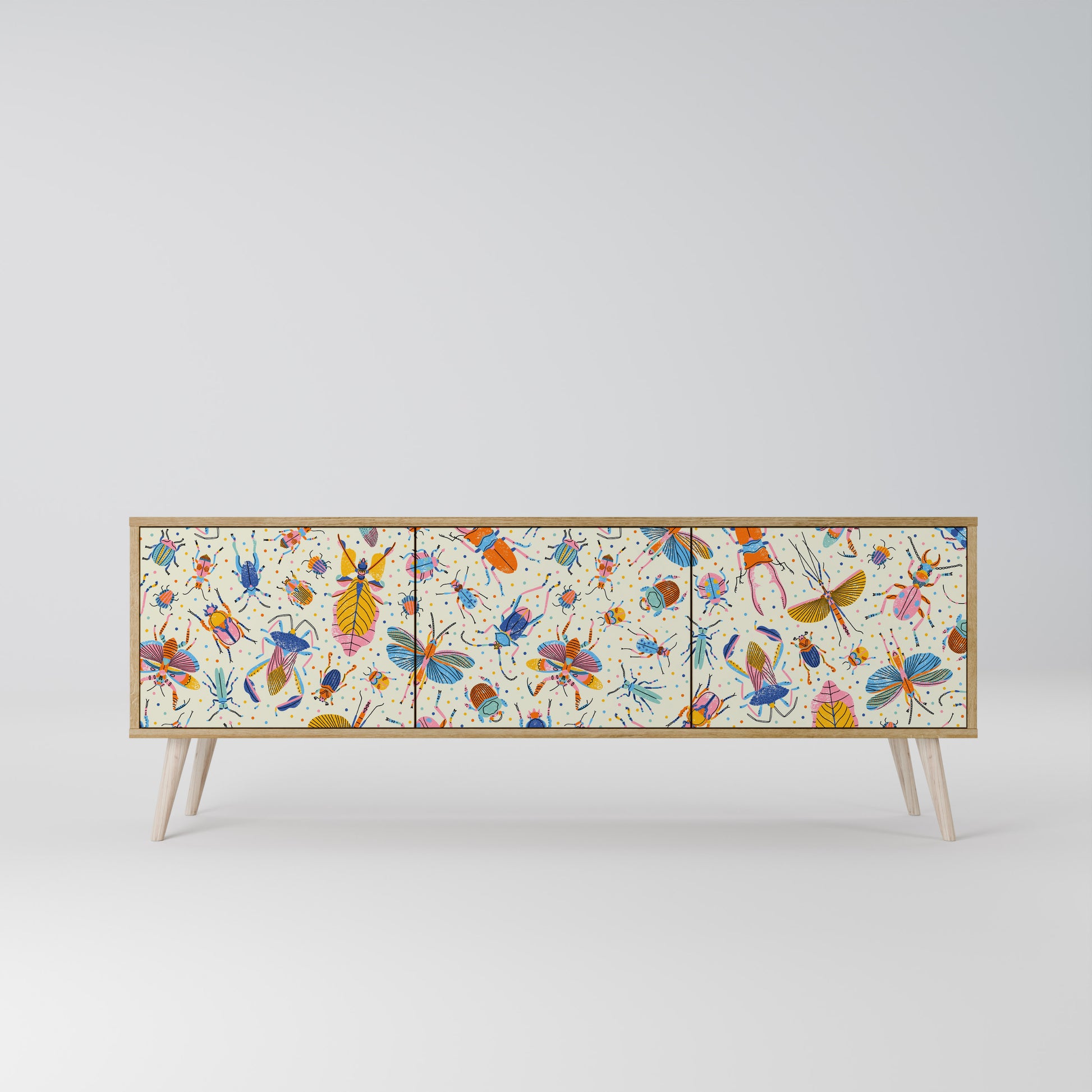 Mueble de TV de 3 puertas COLORFUL INSECTS en efecto roble
