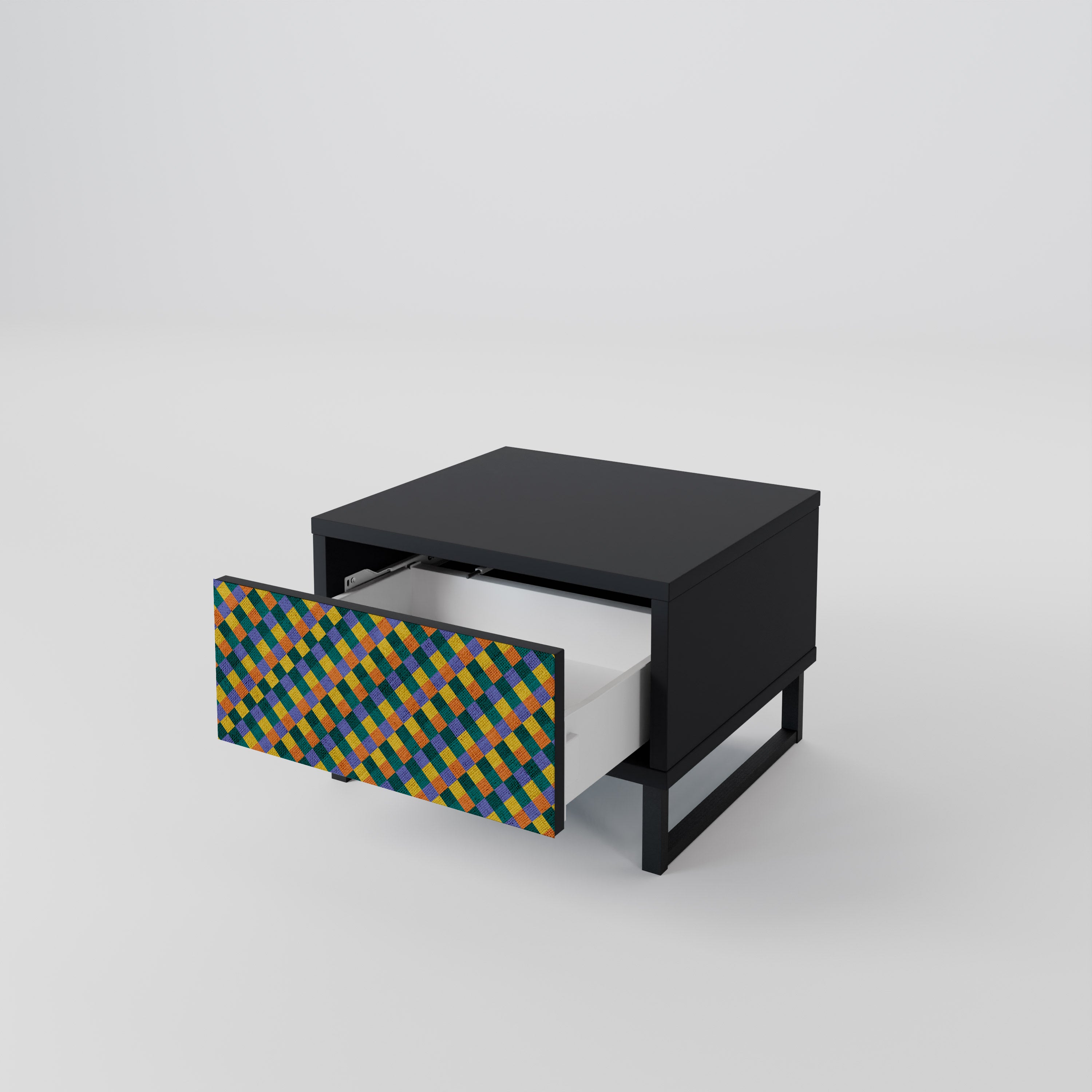 Mesita de noche MIXTA DE CUADRADOS PINTADOS en acabado negro