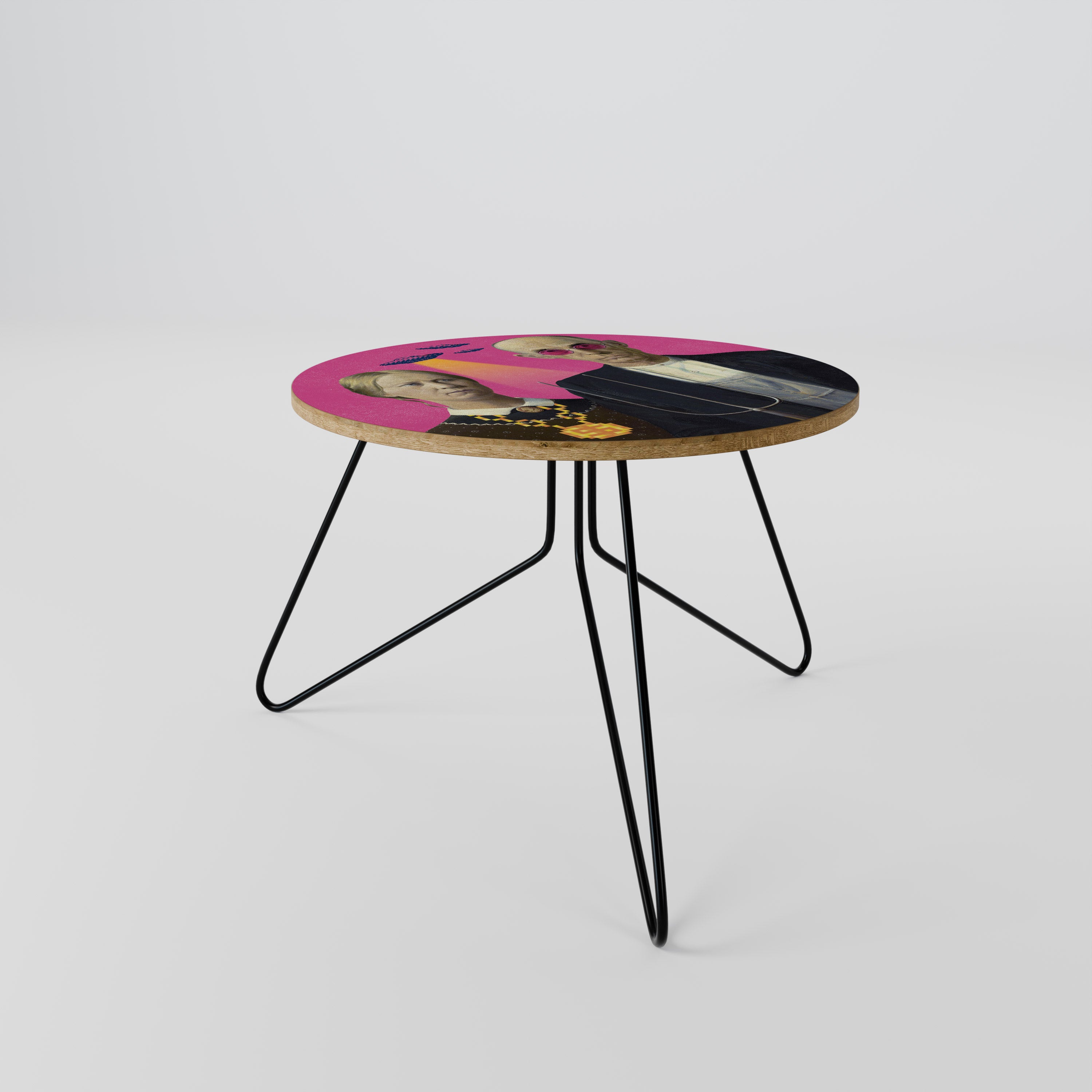 AMERICAN GOTHIC ALIEN Coffee Table 60