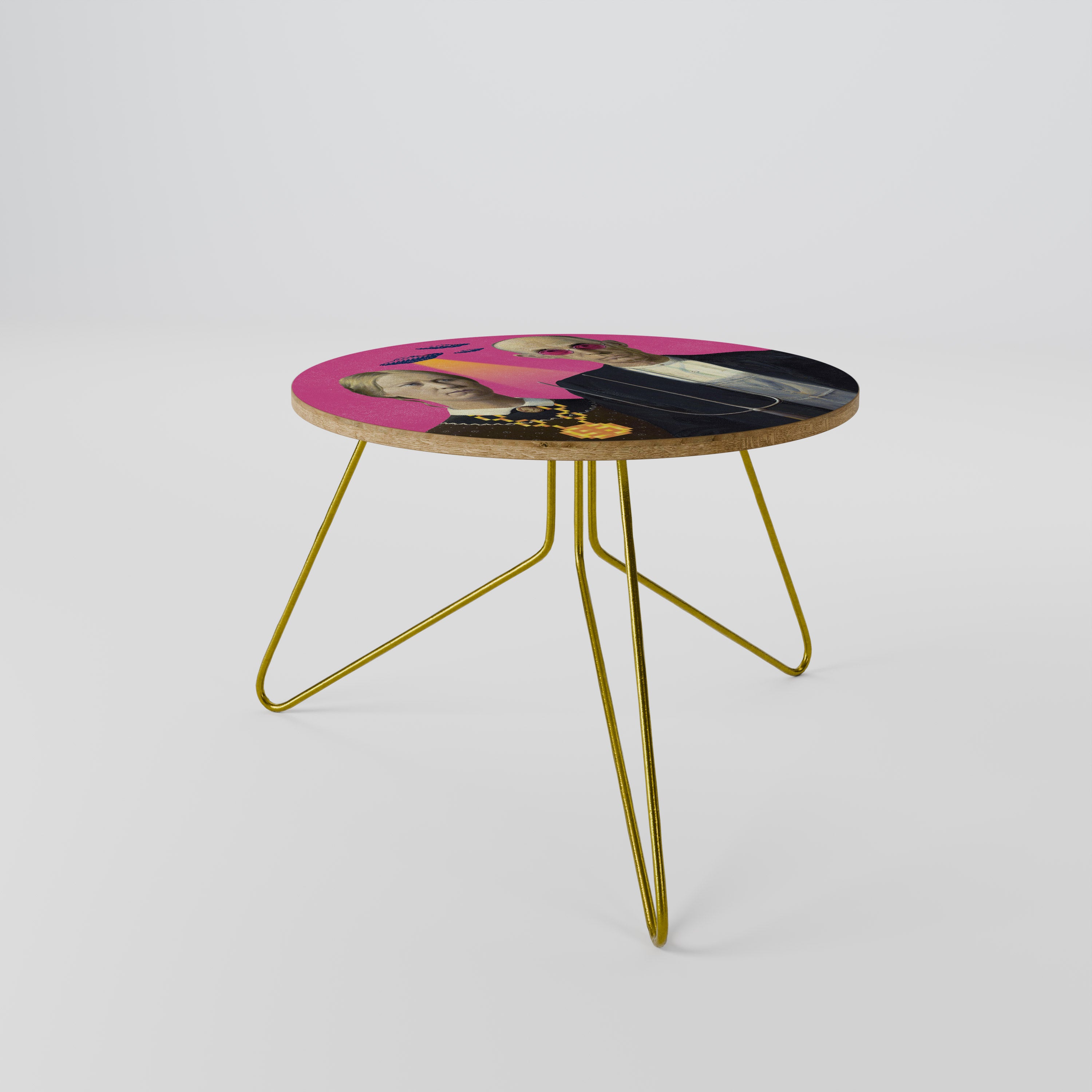 AMERICAN GOTHIC ALIEN Coffee Table 60