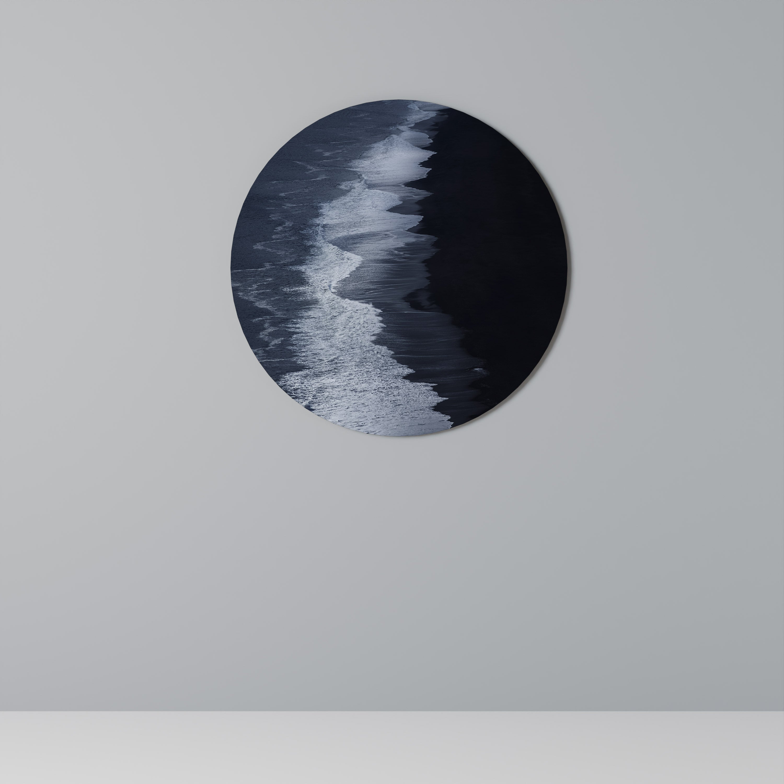 OCEAN'S WHISPER Round Wall Art