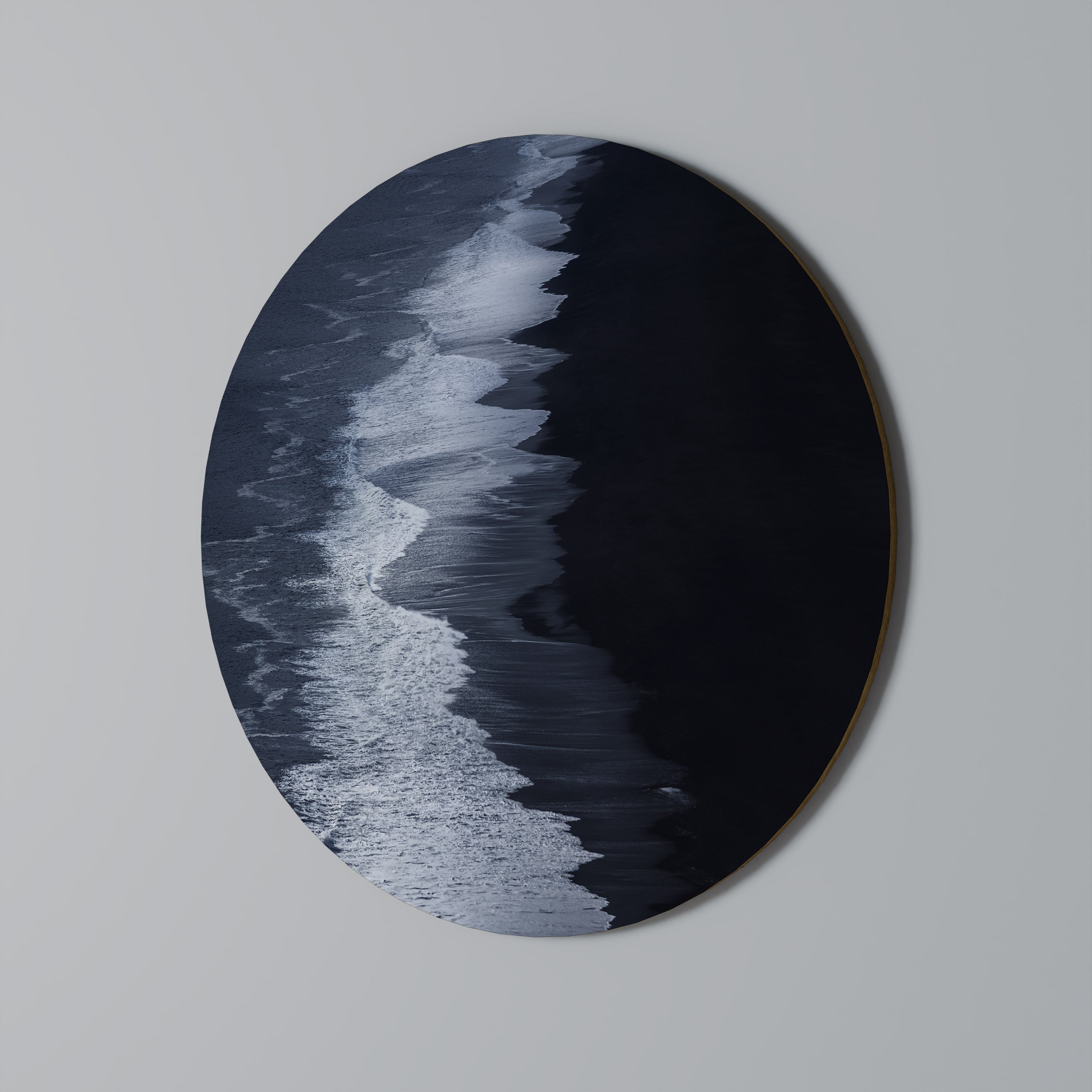 OCEAN'S WHISPER Round Wall Art