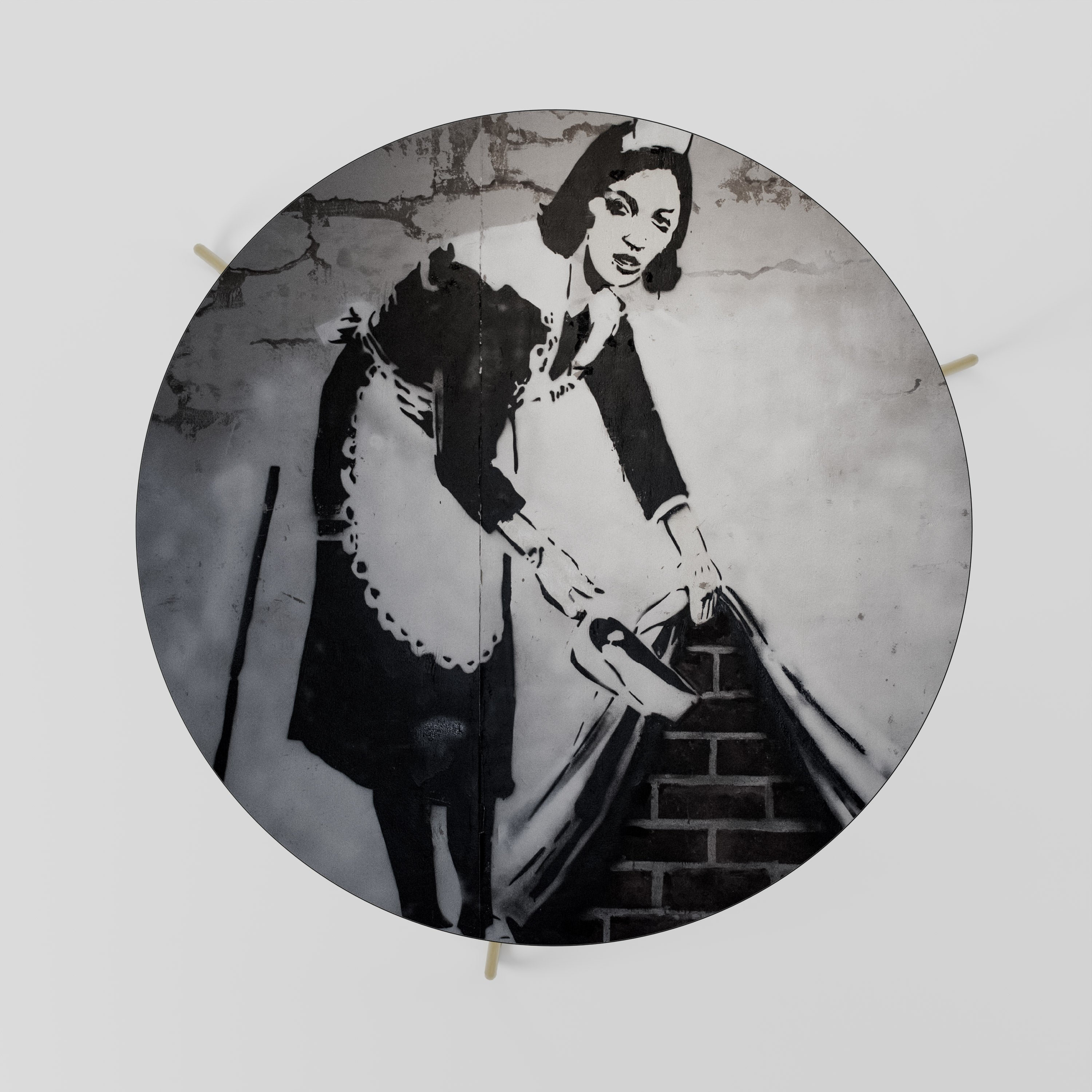 BARRIENDO BAJO (BANKSY) Mesa de centro 69