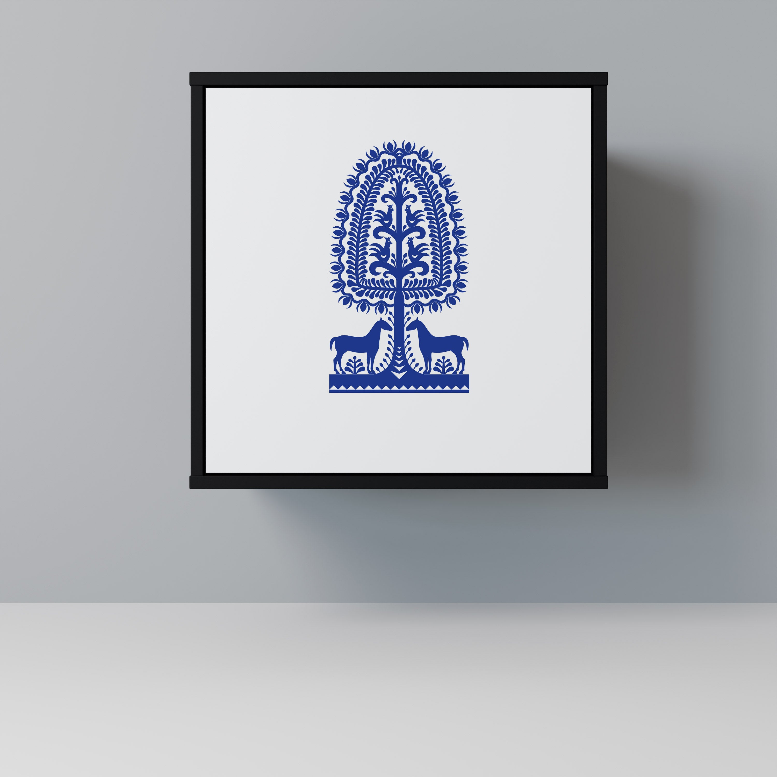 Aparador de una puerta de arte popular polaco en acabado negro