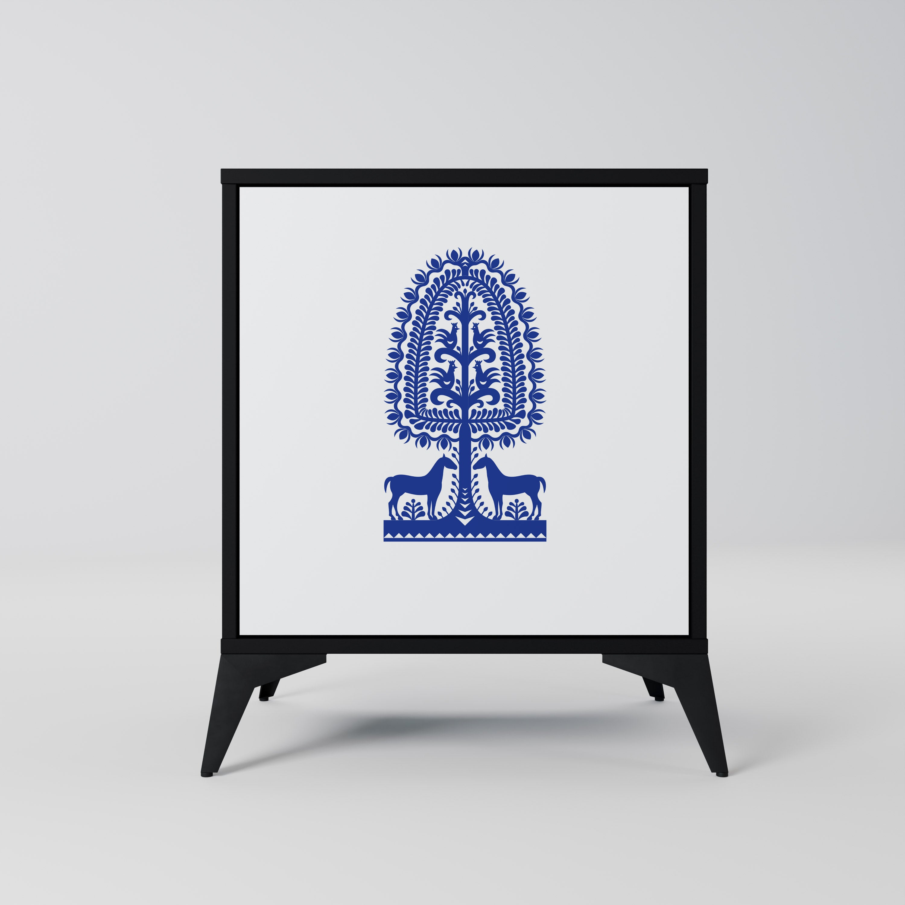 Aparador de una puerta de arte popular polaco en acabado negro