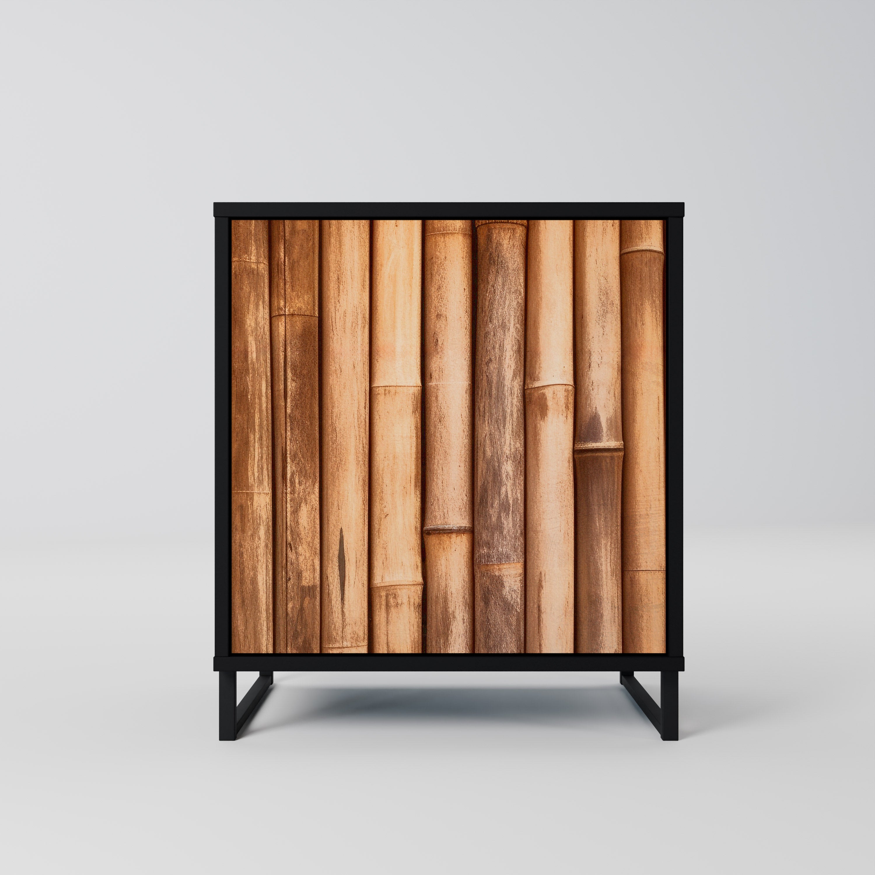 Aparador de una puerta de madera natural con acabado negro