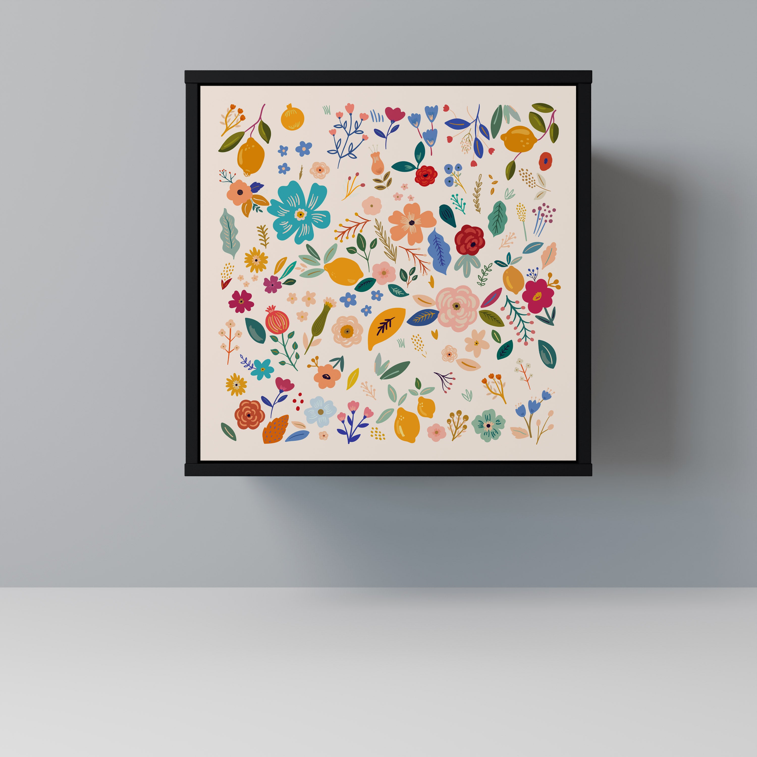 Aparador de 1 puerta con estampado floral en acabado negro