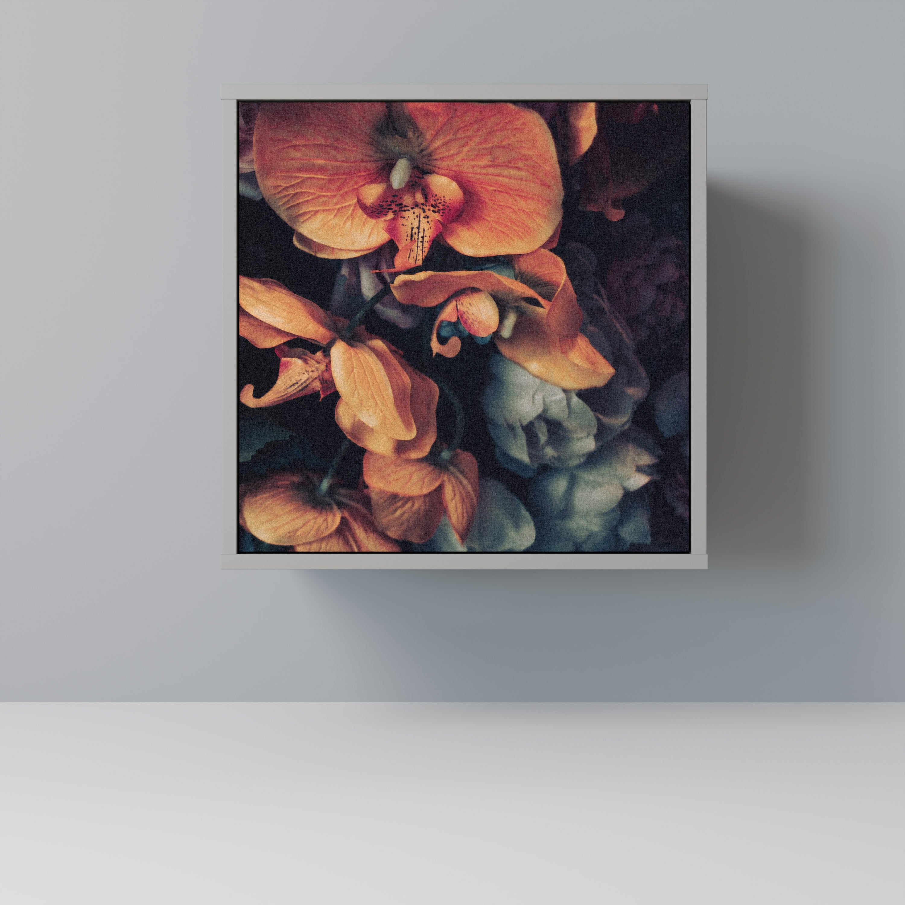 Aparador NEVERENDING BLOOM de 1 puerta en acabado gris