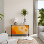 ORANGE ARRANGEMENT Aparador de 2 Puertas en Acabado Negro