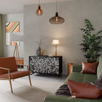 CHARCOAL SPROUT Aparador de 2 Puertas en Acabado Negro