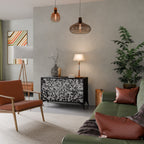 CHARCOAL SPROUT Aparador de 2 Puertas en Acabado Negro