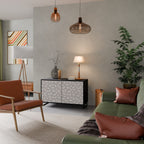 PASSING SECONDS Aparador de 2 Puertas en Acabado Negro