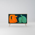 TOGETHER BUT SEPARATELY Aparador de 2 Puertas en Efecto Roble