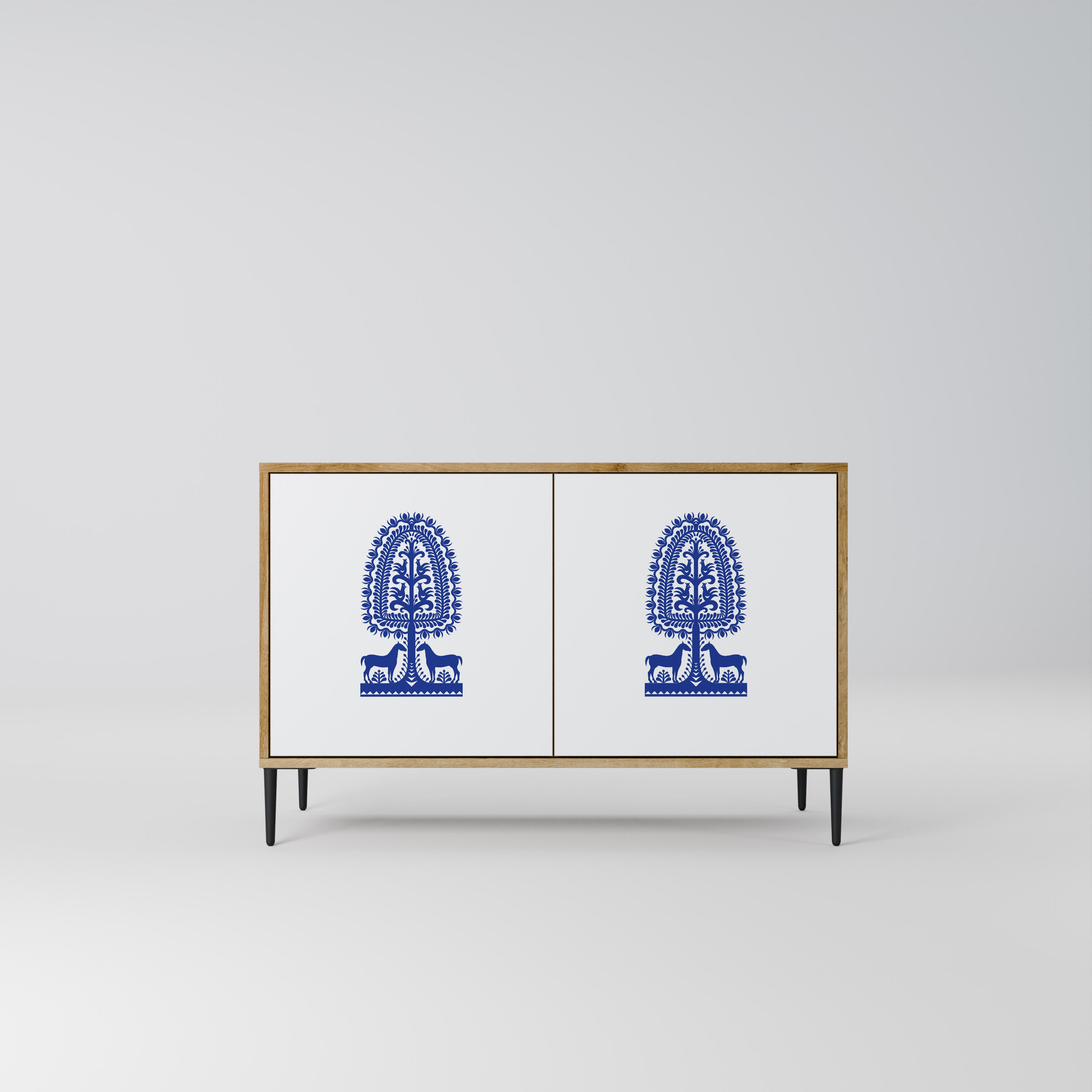 Aparador de dos puertas de arte popular polaco con efecto roble