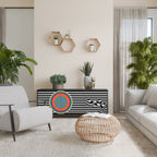 SPECTRA SHOWCASE Aparador de 3 Puertas en Acabado Negro