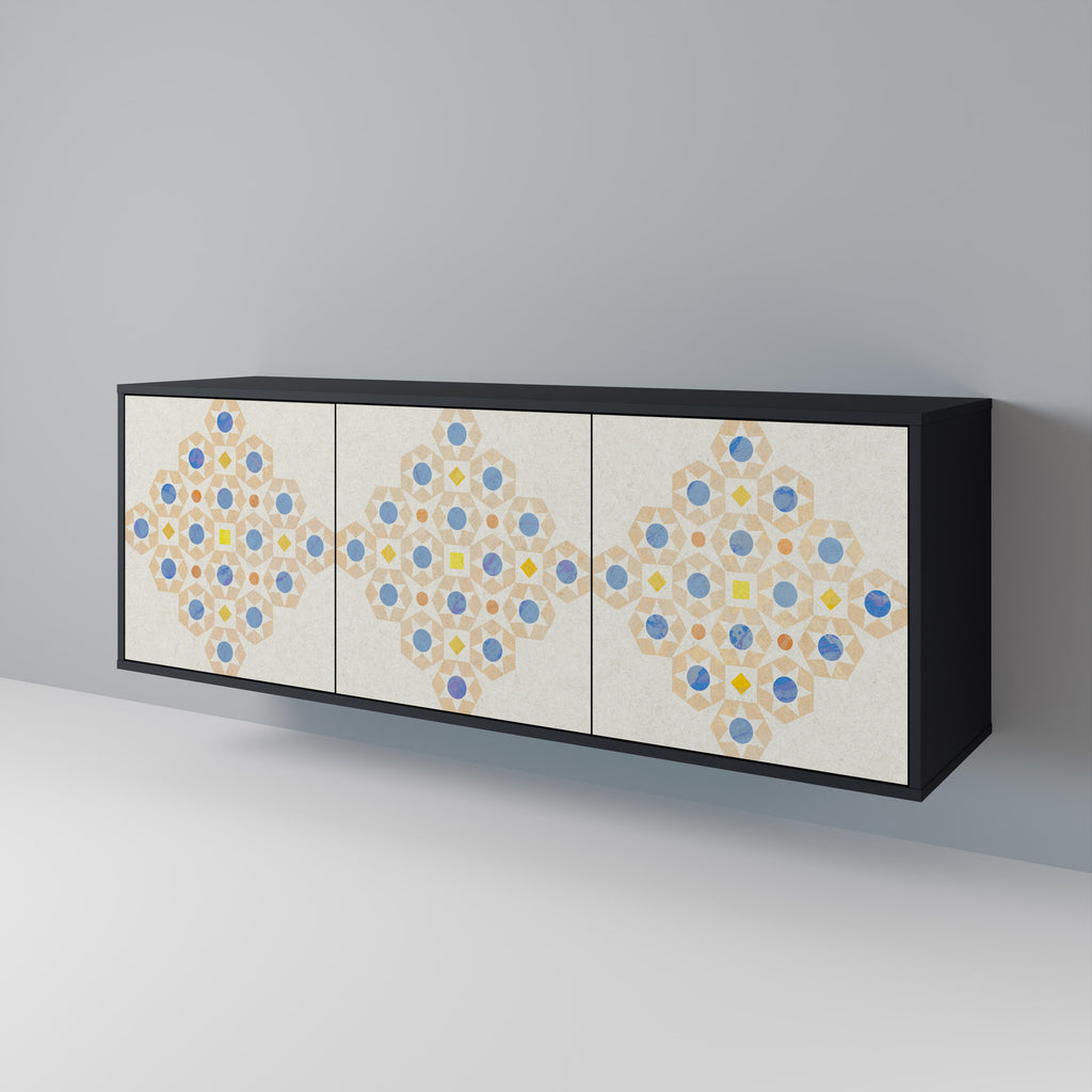 Aparador de 3 puertas con diseño de prisma en acabado negro