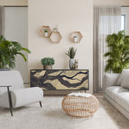 UNIFIED FRAGMENTS Aparador de 3 Puertas en Acabado Negro