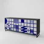 THE RIGHT PLACES Aparador de 3 Puertas en Acabado Negro