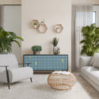 OUT OF CONTEXT Aparador de 3 Puertas en Acabado Negro