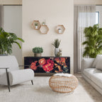 NEVERENDING BLOOM Aparador de 3 Puertas en Acabado Negro