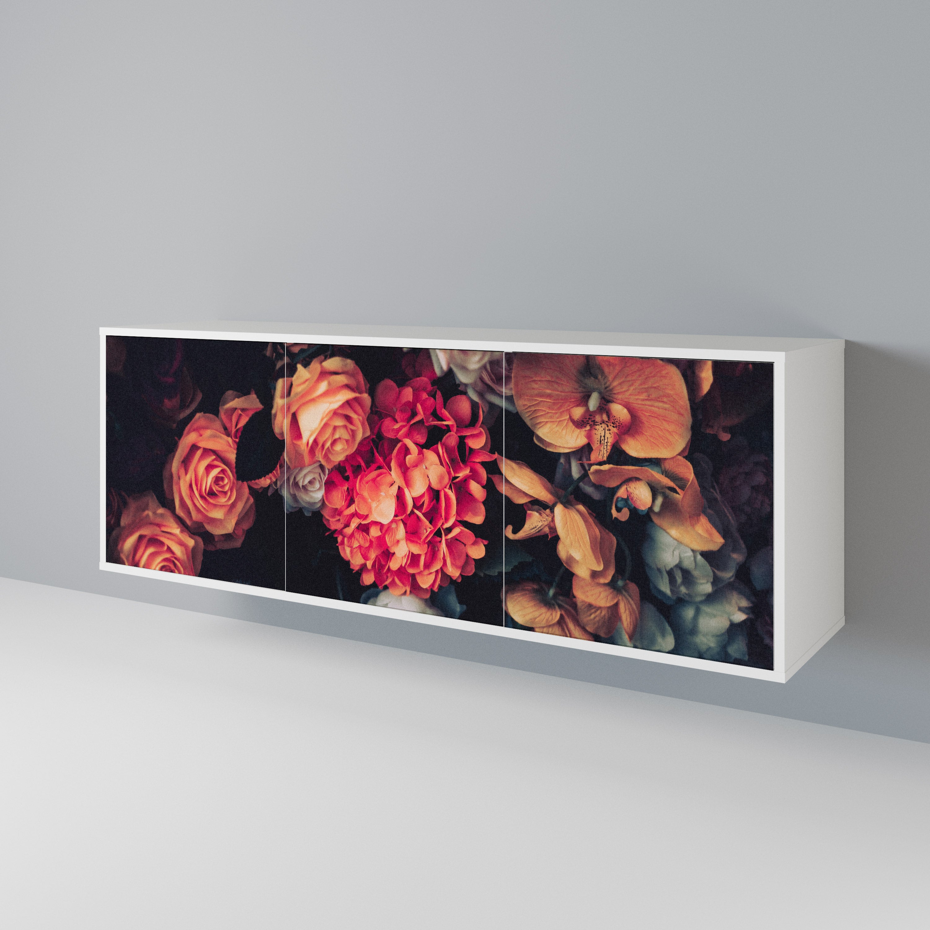 NEVERENDING BLOOM Aparador de 3 Puertas