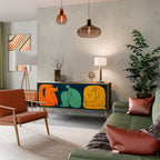 TOGETHER BUT SEPARATELY Aparador de 3 Puertas en Efecto Roble