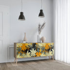 SUNKISSED LILY Aparador de 3 Puertas en Efecto Roble