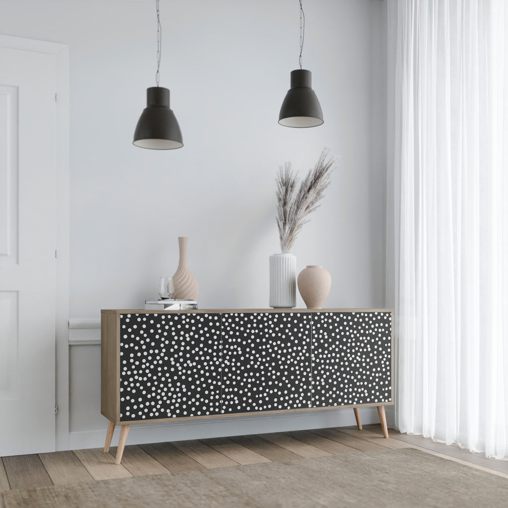 BLINDING LIGHTS 3-Door Sideboard in Oak Effect