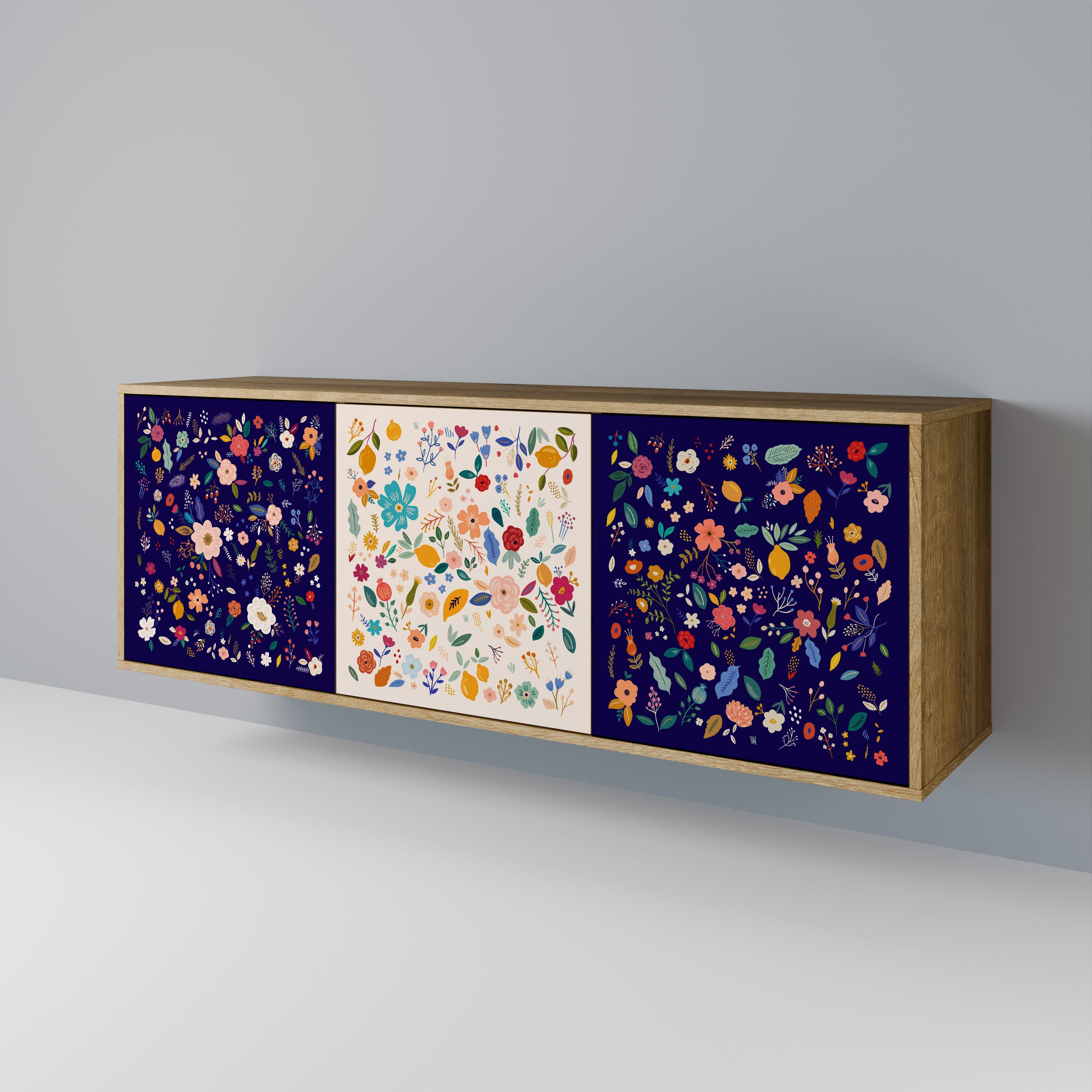 FLORAL COMBINATION 3-Door Sideboard in Oak Effect