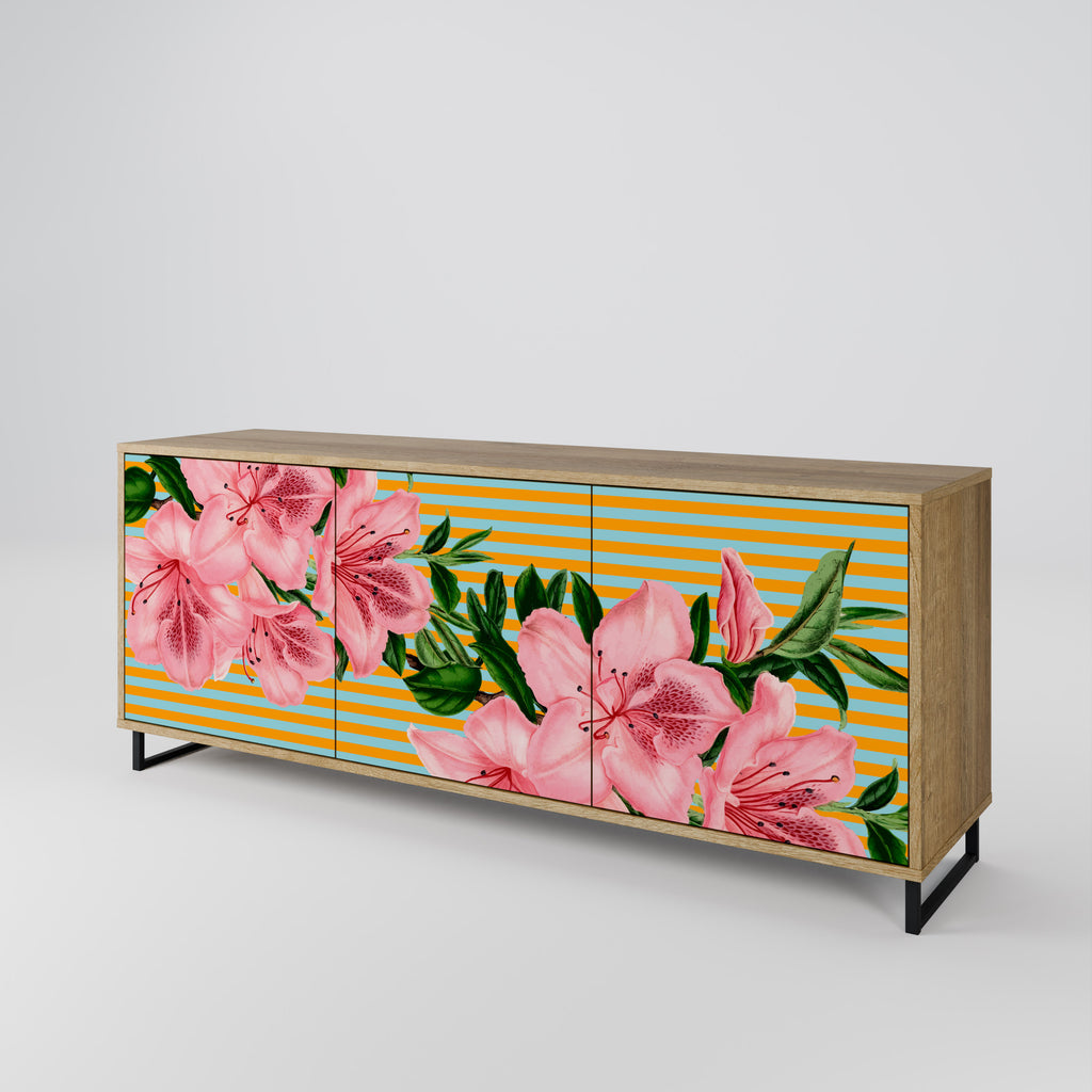 FRAGILE BEAUTY 3-Door Sideboard in Oak Effect