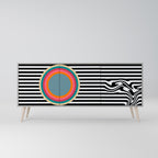 SPECTRA SHOWCASE Aparador de 3 Puertas en Acabado Gris