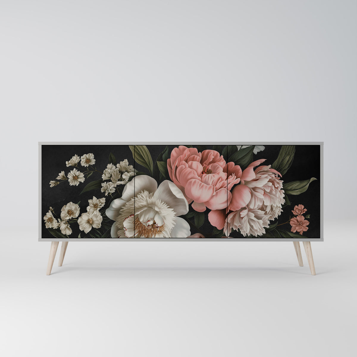 LUSH ELEGANCE 3-Door Sideboard