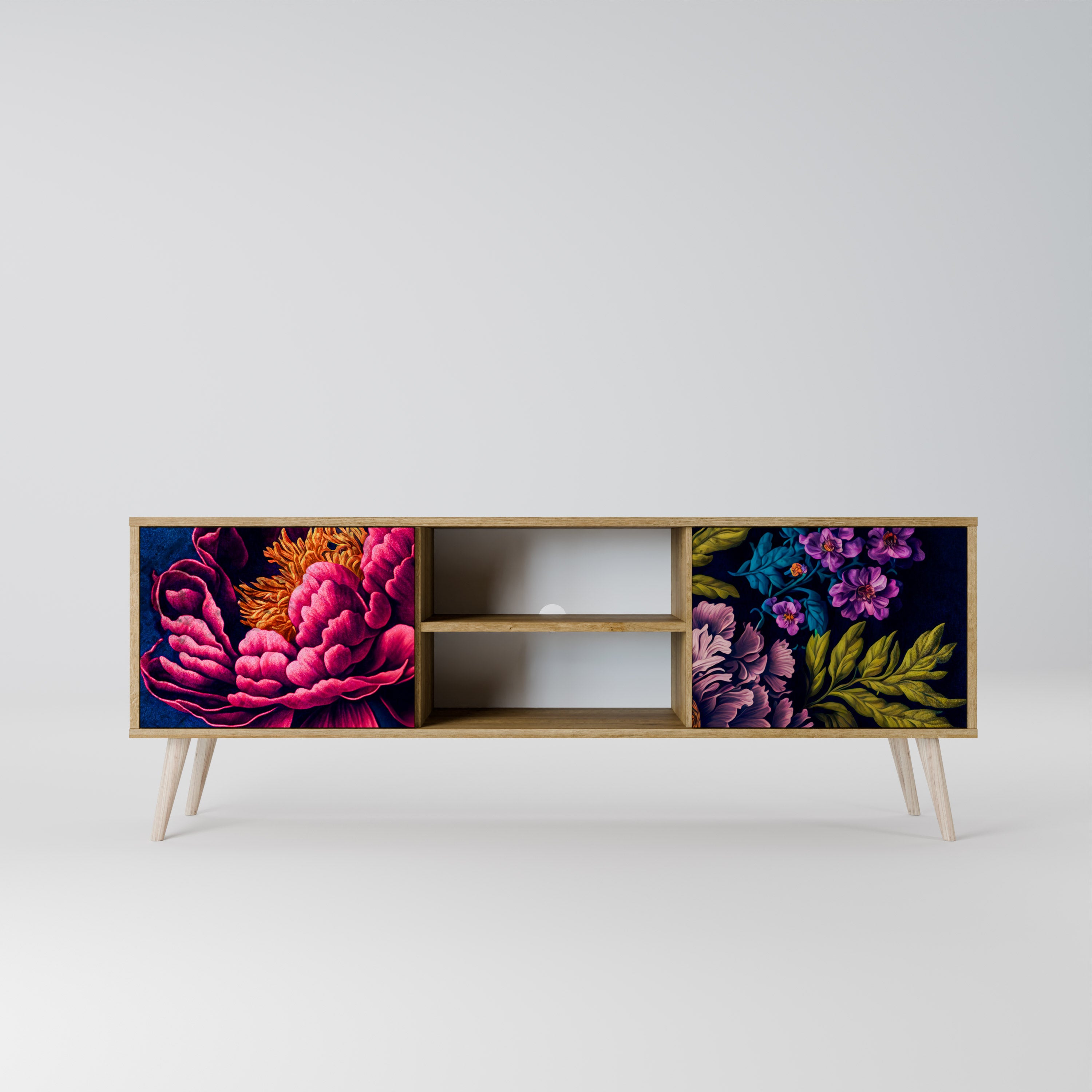 BLOOMING ELEGANCE 2-Door TV Stand in Oak Effect