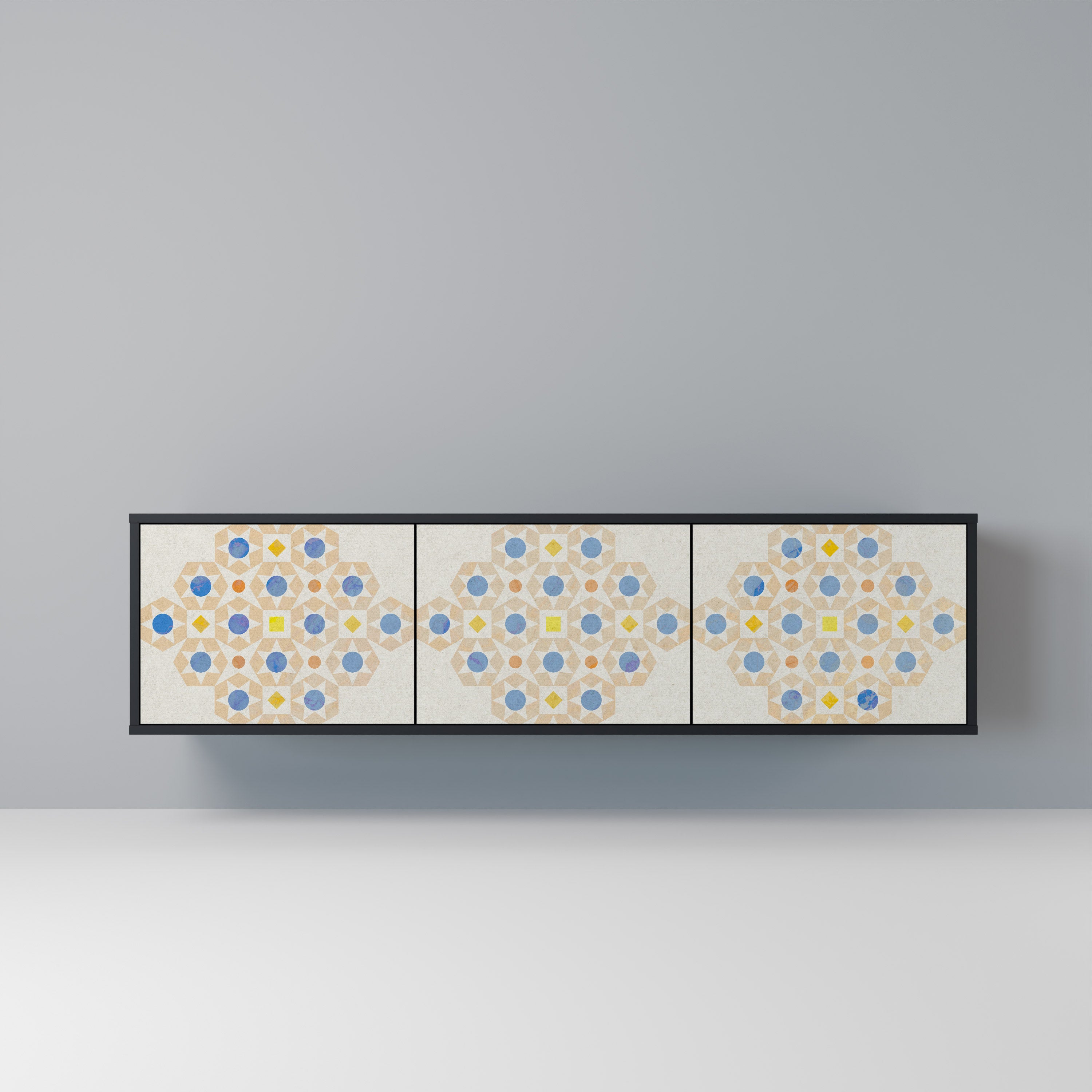 Mueble de TV de 3 puertas con diseño de prisma estampado en acabado negro