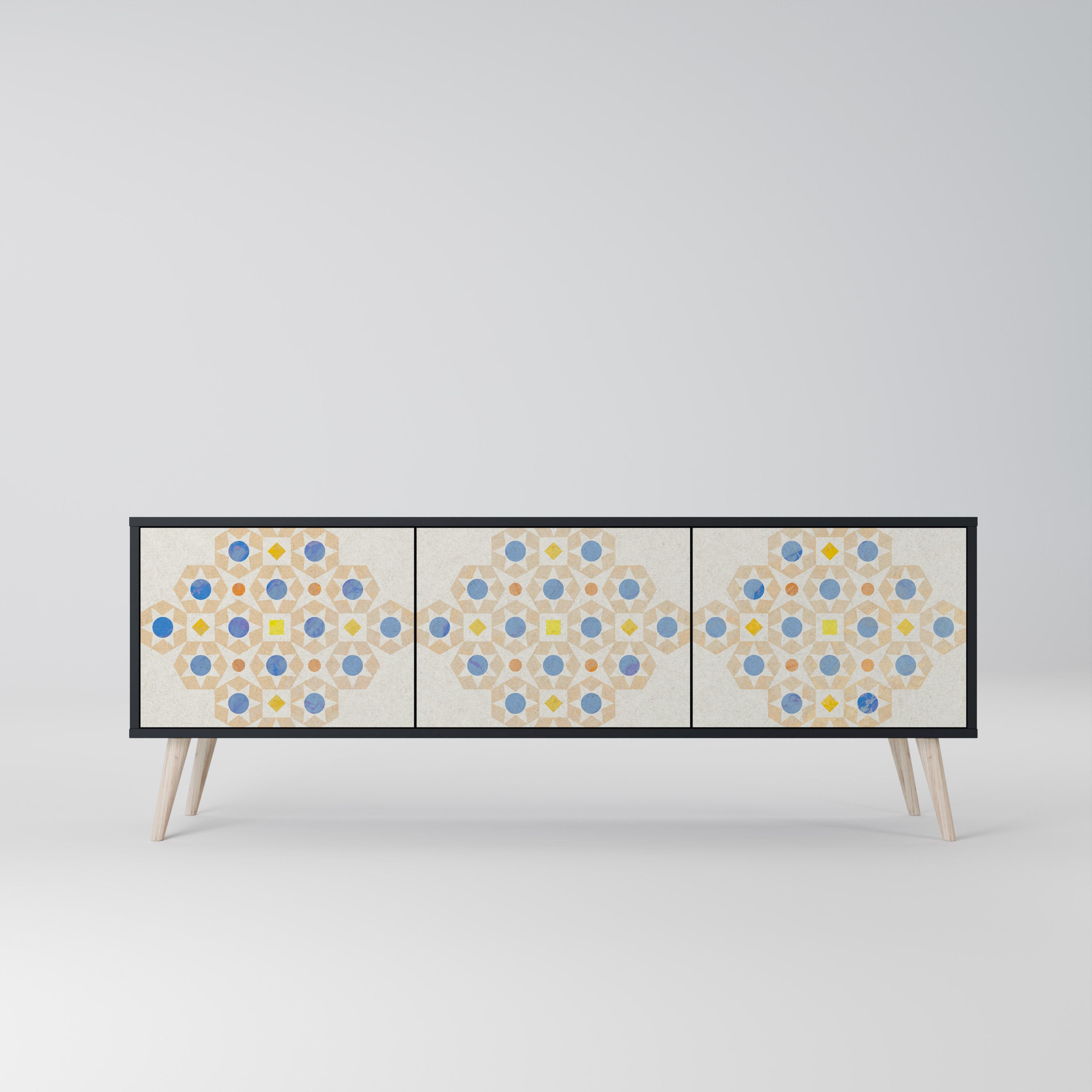 Mueble de TV de 3 puertas con diseño de prisma estampado en acabado negro