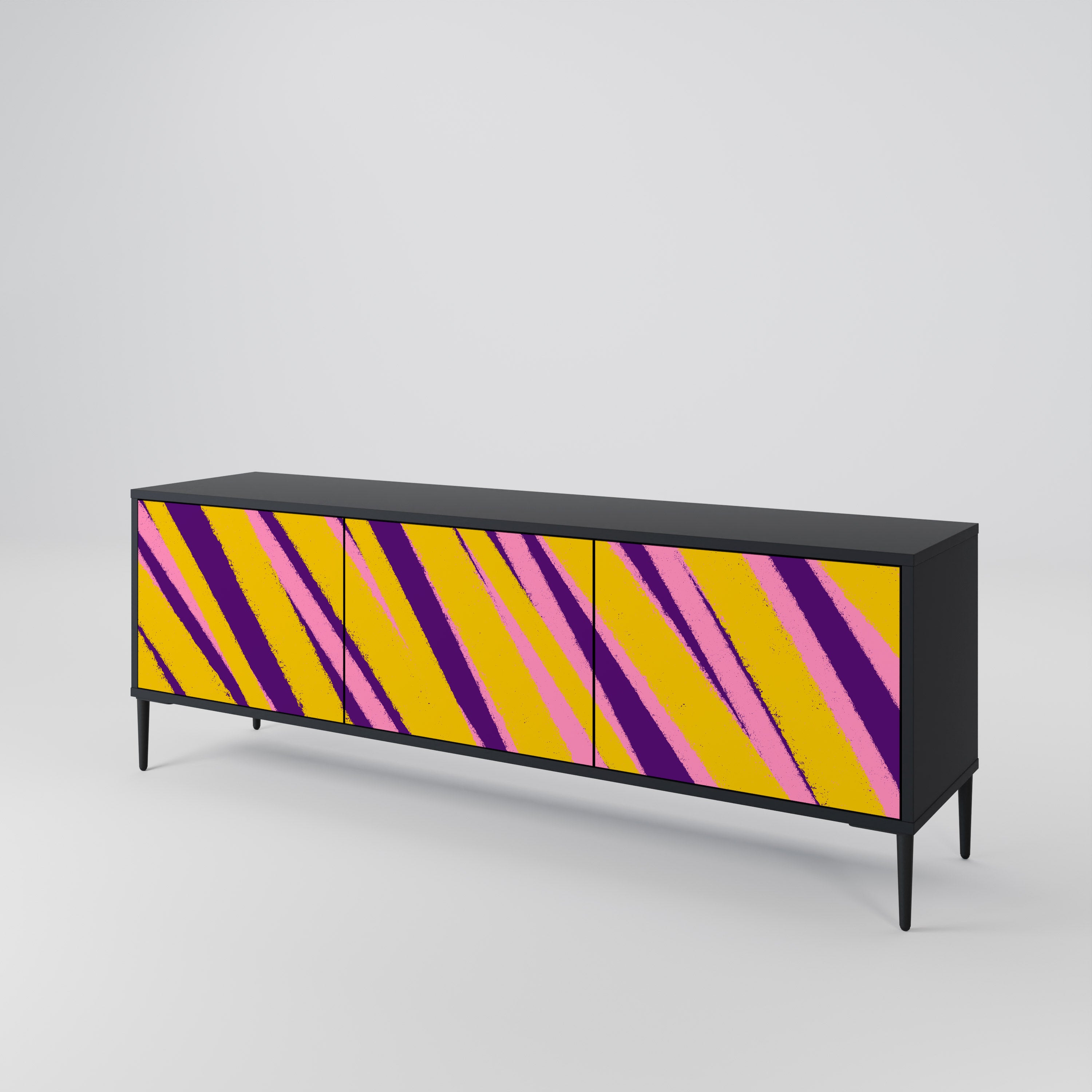Los sueños se hacen realidad. Mueble de TV de 3 puertas con acabado negro.