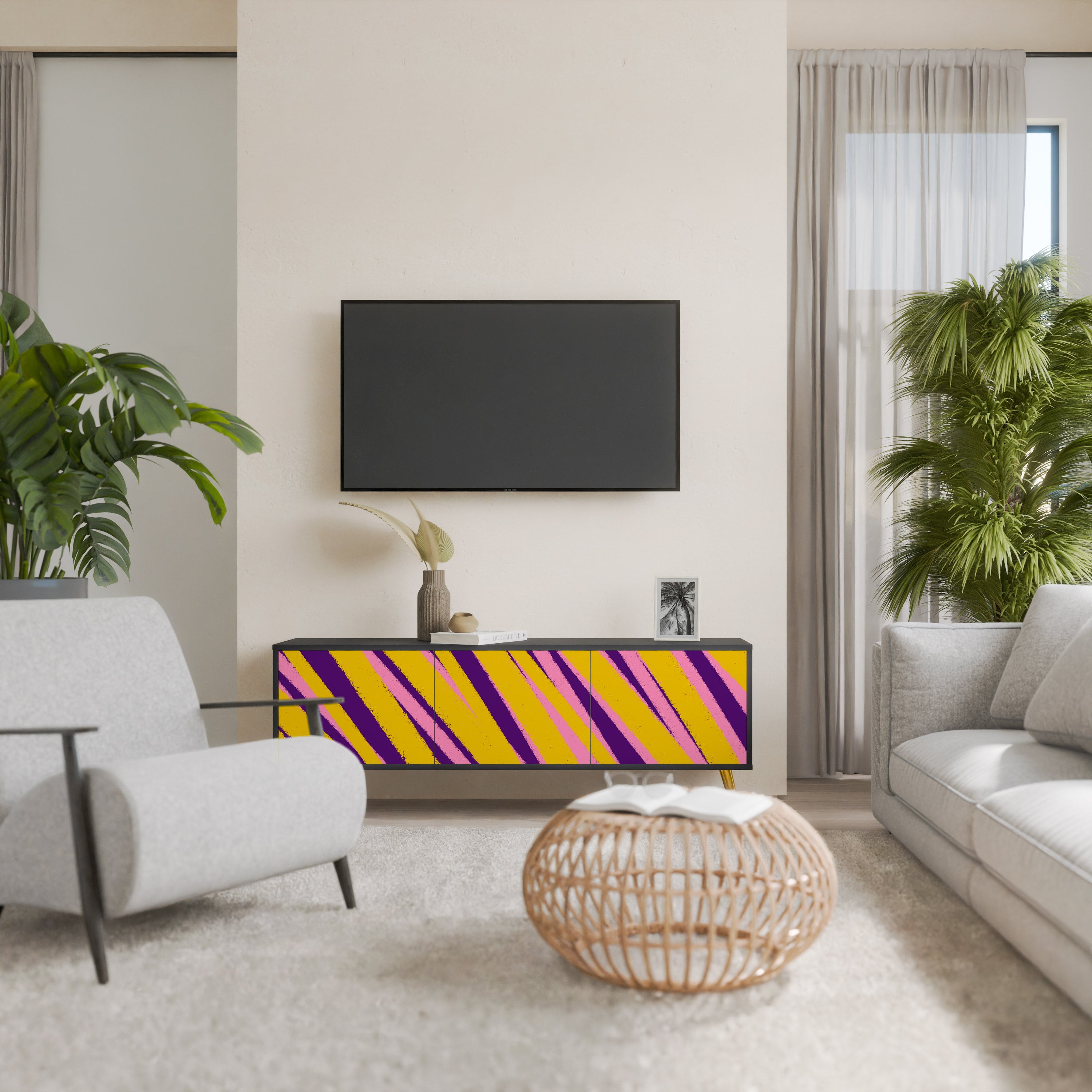 Los sueños se hacen realidad. Mueble de TV de 3 puertas con acabado negro.