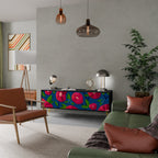 SPRING THOUGHTS Mueble de TV de 3 Puertas en Acabado Negro