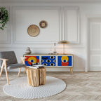 GEOMETRIC EYES 3-Door TV Stand in Oak Effect