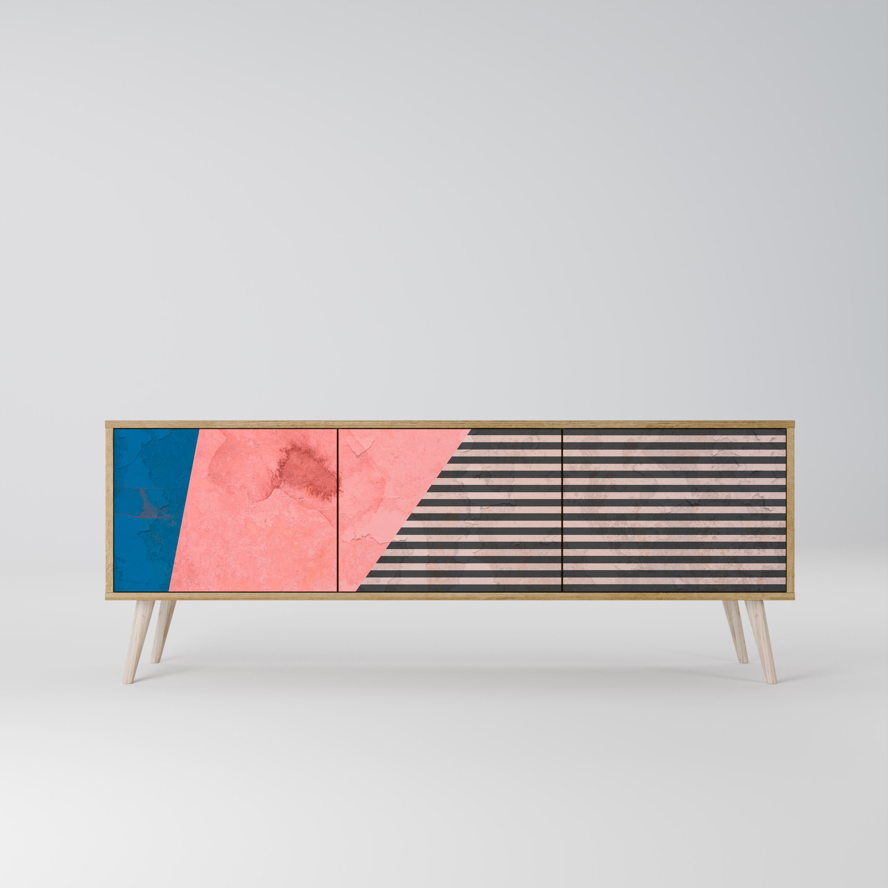 GLAMOROUS STRIPE 3-Door TV Stand in Oak Effect