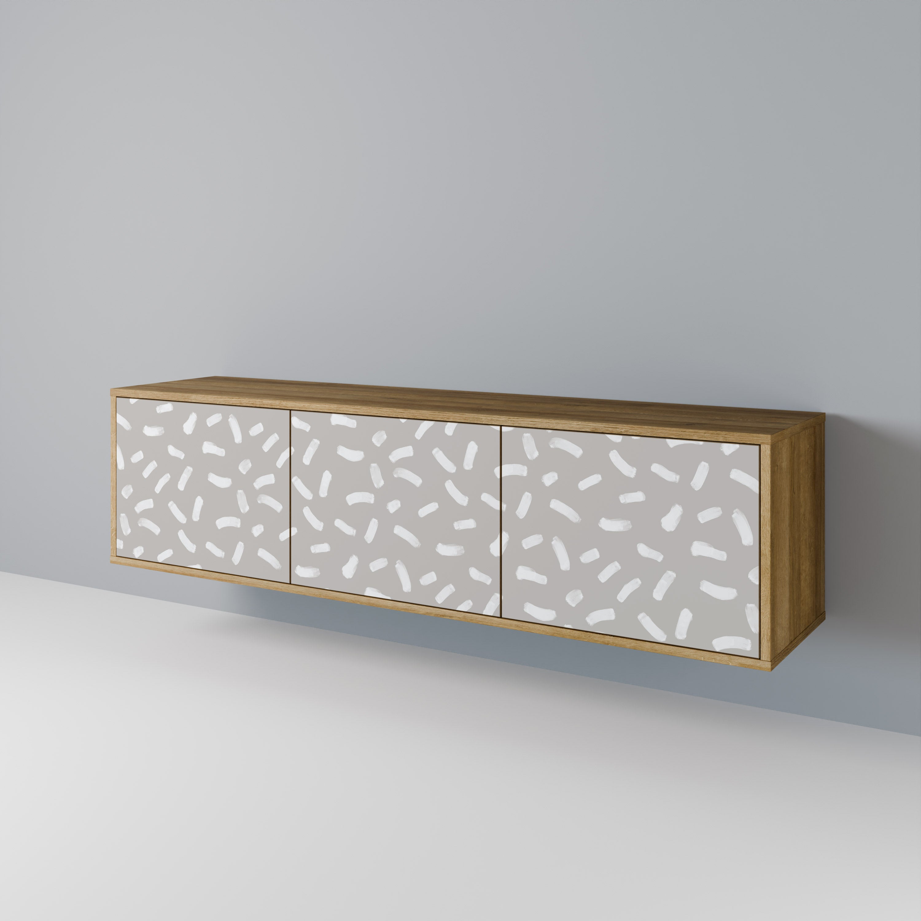PASSING SECONDS 3-Door TV Stand in Oak Effect