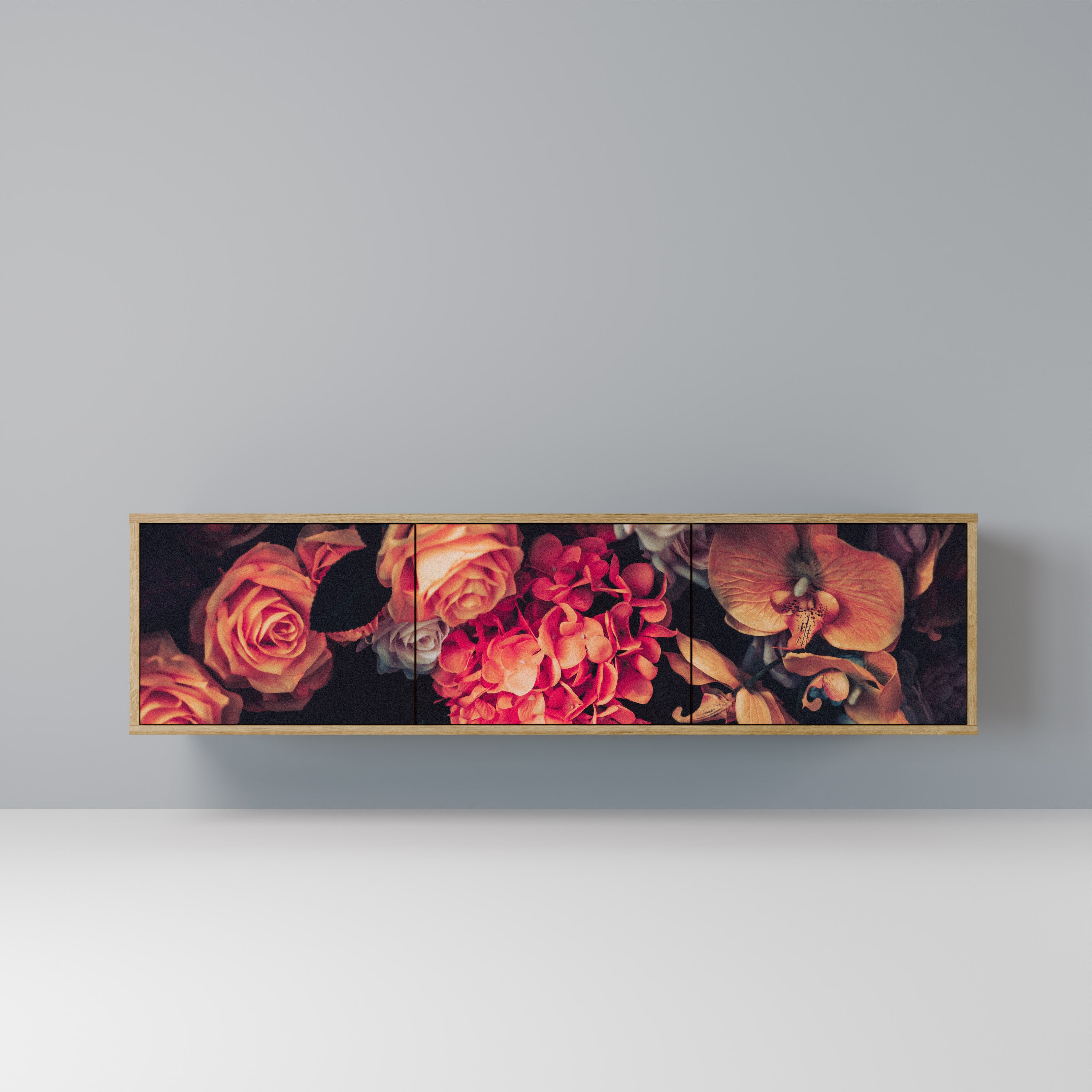 NEVERENDING BLOOM 3-Door TV Stand in Oak Effect