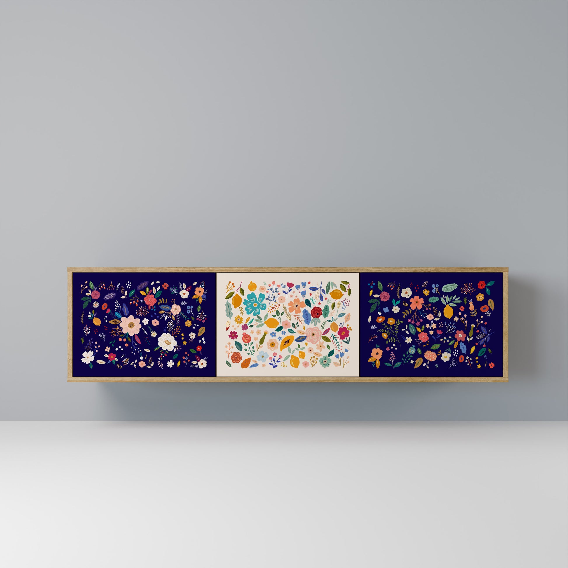 FLORAL COMBINATION 3-Door TV Stand in Oak Effect