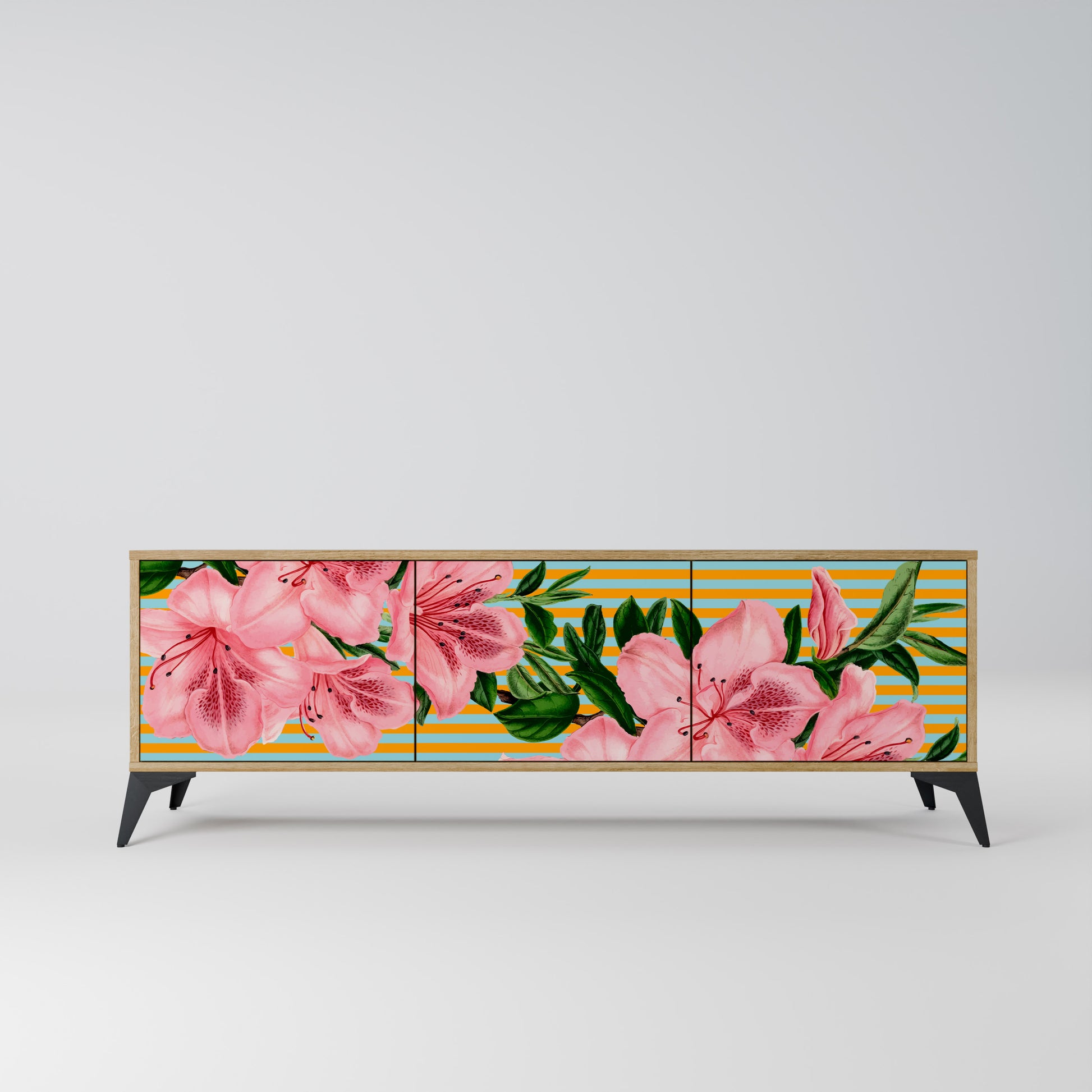 FRAGILE BEAUTY 3-Door TV Stand in Oak Effect