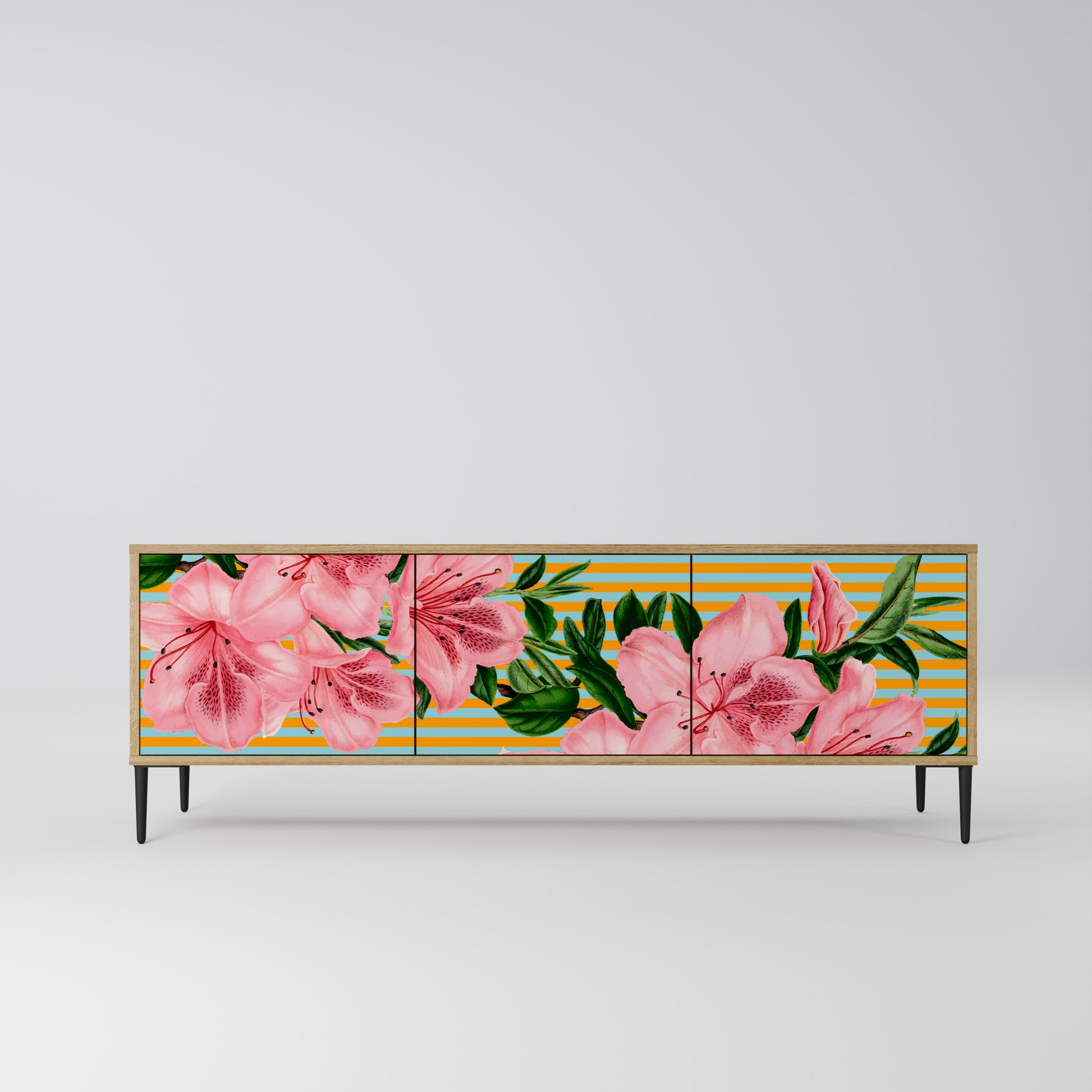 FRAGILE BEAUTY 3-Door TV Stand in Oak Effect