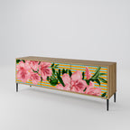 FRAGILE BEAUTY 3-Door TV Stand in Oak Effect